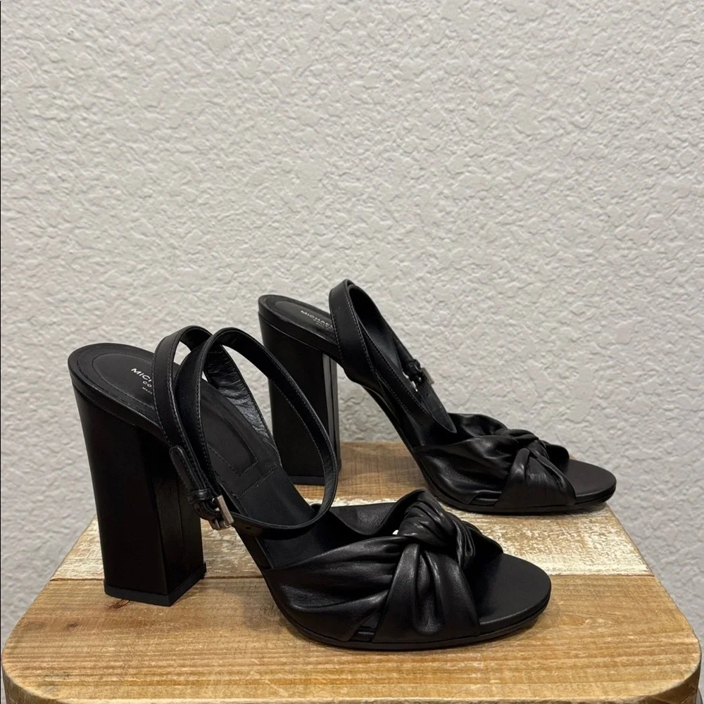 Michael Kors Collection Gabrielle Runway Black Leather Heeled Sandal Size 10.5 - Picture 2 of 9
